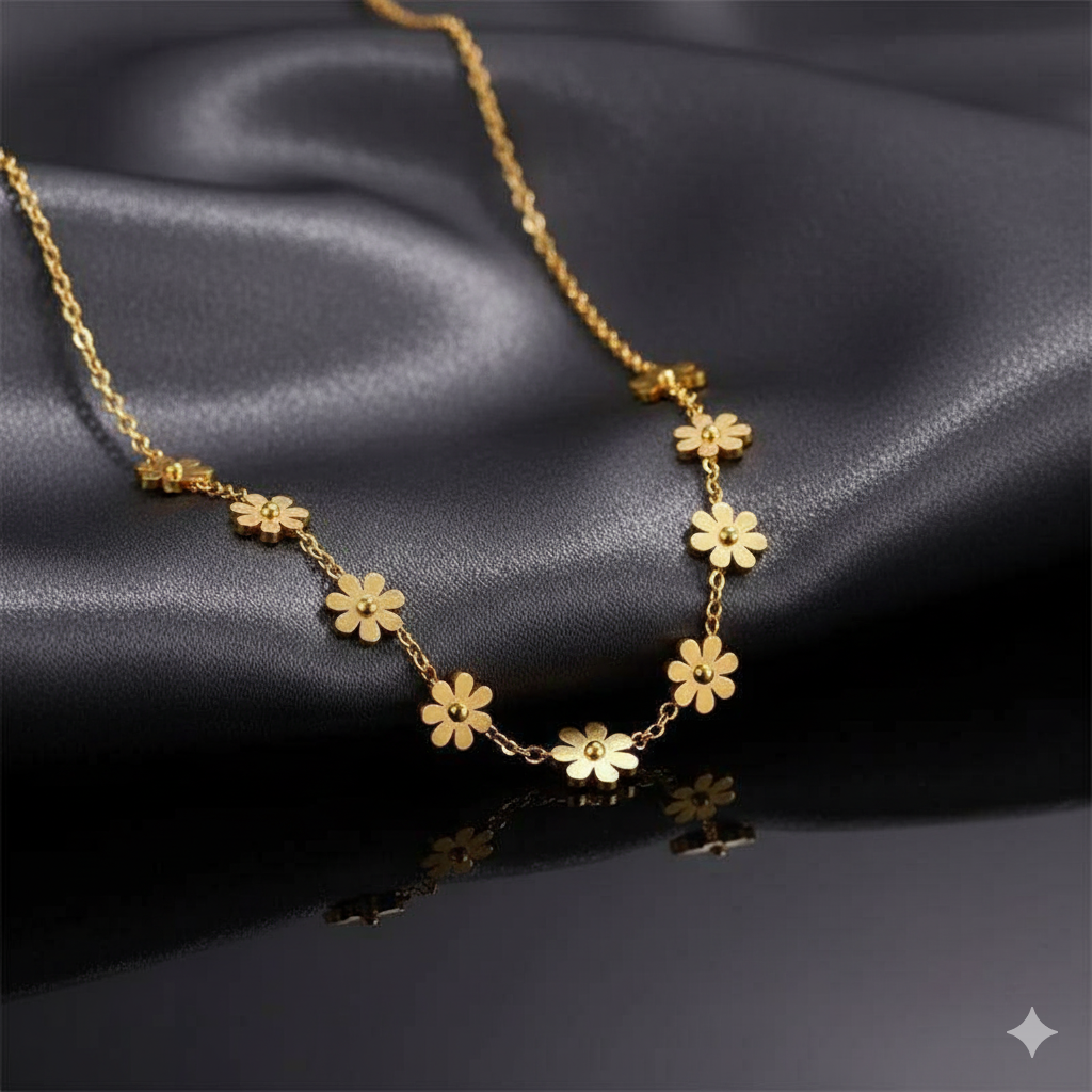 Sweet Seven Daisy Necklace