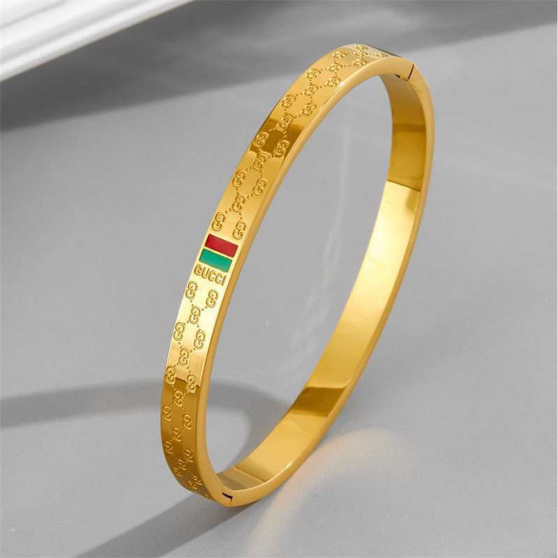 GUCCI Fashionable Bangle for Women