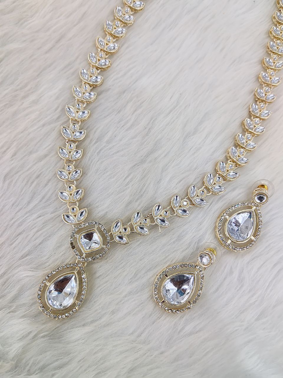 Luxury Necklace & Earring Combo 💎